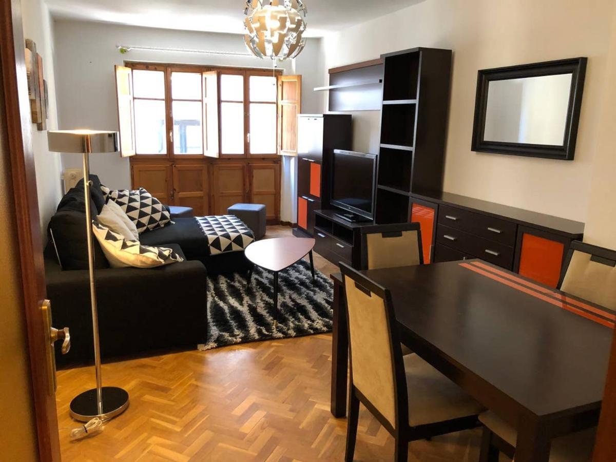 Apartamento Mulhacin Apartment Leon Exterior photo