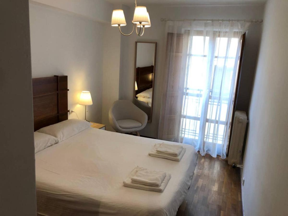 Apartamento Mulhacin Apartment Leon Exterior photo